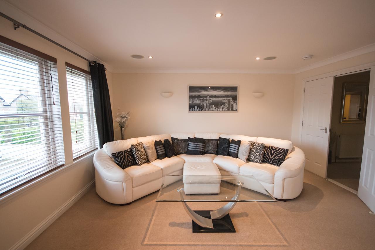 Crown Luxury Serviced Apartment Inverness Exterior photo